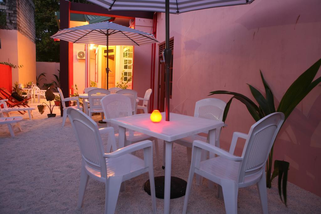 Equa Reef Maldives Hotel Addu City Екстериор снимка