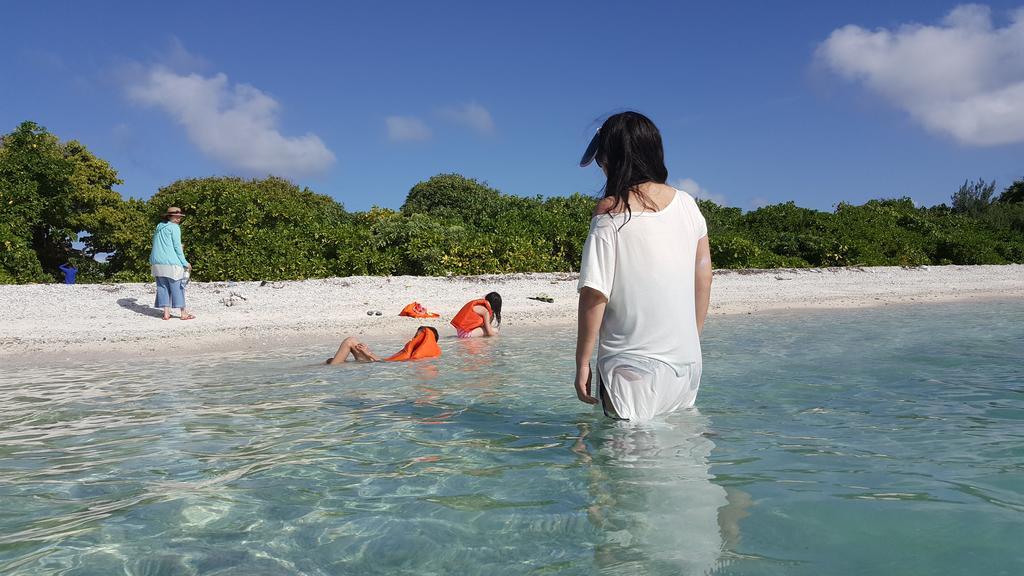 Equa Reef Maldives Hotel Addu City Екстериор снимка