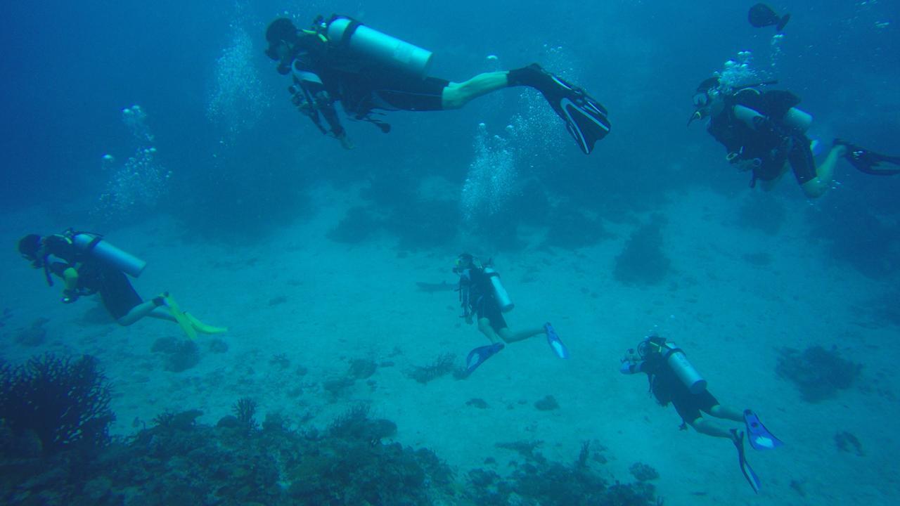 Equa Reef Maldives Hotel Addu City Екстериор снимка