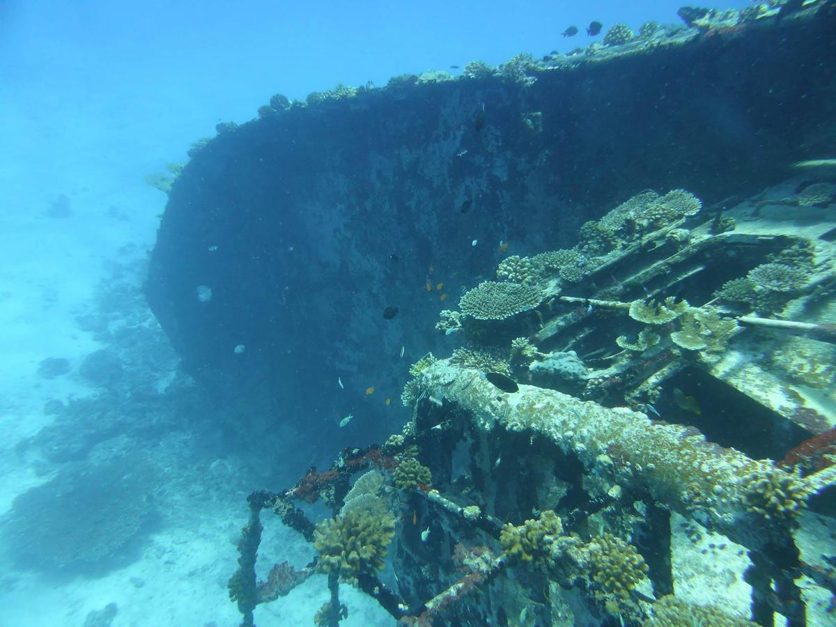 Equa Reef Maldives Hotel Addu City Екстериор снимка