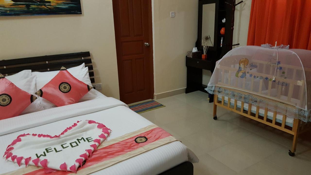Equa Reef Maldives Hotel Addu City Екстериор снимка