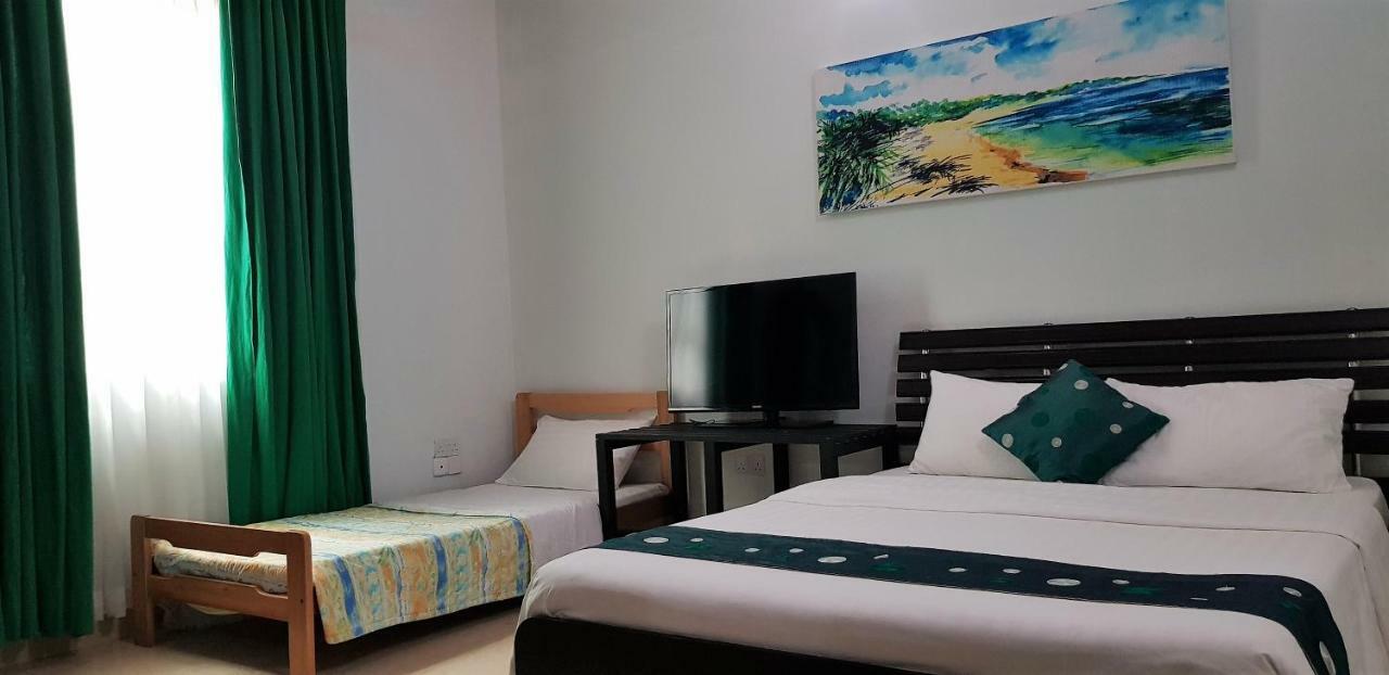 Equa Reef Maldives Hotel Addu City Екстериор снимка